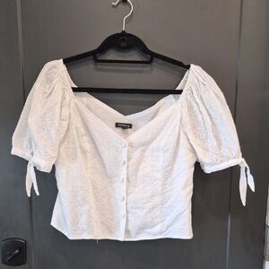 📚 Express White Eyelet Puff-Sleeve Button-Up Top shirt